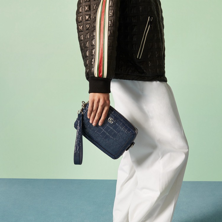 710861.EAAIM.4157.003.100.0000.Light Crocodile shoulder bag with Double G